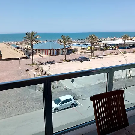 Апартаменты Una Terrazza Sul Mare Per 4 *